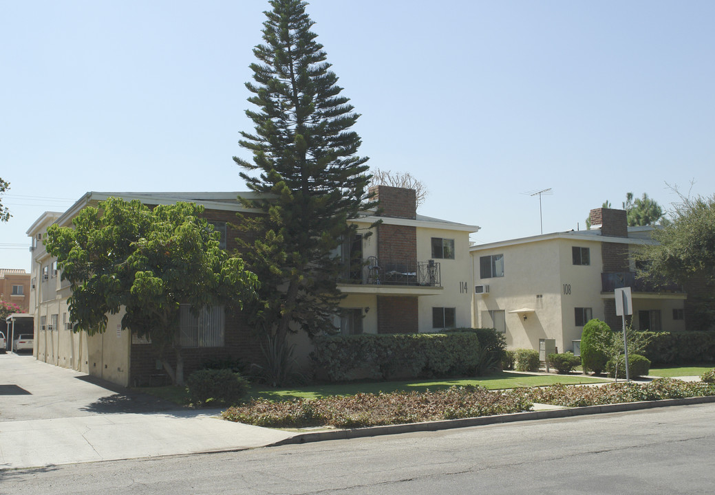 108-114 E Live Oak St in San Gabriel, CA - Building Photo