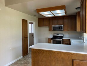 108 Ofria Dr in Folsom, CA - Building Photo - Building Photo