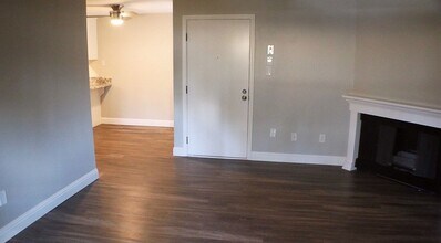 2302 G St in Sacramento, CA - Building Photo - Building Photo