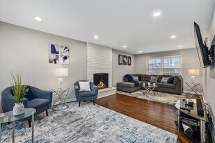 3758 Cherry Hills Dr in Flossmoor, IL - Building Photo