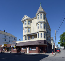 1561-1567 Acushnet Ave in New Bedford, MA - Building Photo