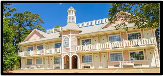 109 Huntsville Rd in Eureka Springs, AR - Foto de edificio