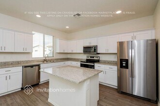 18190 W Ida Ln in Surprise, AZ - Foto de edificio - Building Photo