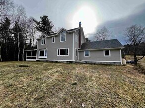 251 Sunrise Pl in West Rutland, VT - Building Photo - Building Photo