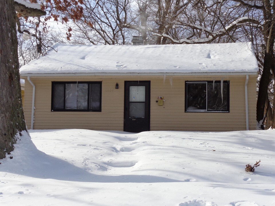 1509 N Elmer St in South Bend, IN - Building Photo