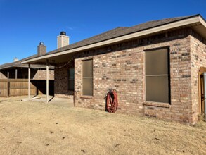 10120 Valencia Ave in Lubbock, TX - Building Photo - Building Photo