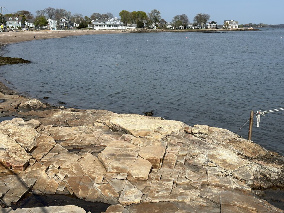 33 Sybil Ave in Branford, CT - Building Photo