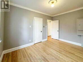 464 Holland Ave in Ottawa, ON - Building Photo - Building Photo