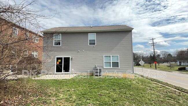 6001 Yosemite Dr in Cincinnati, OH - Building Photo - Building Photo