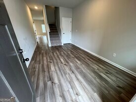 130 Skipjack Ct in Covington, GA - Building Photo