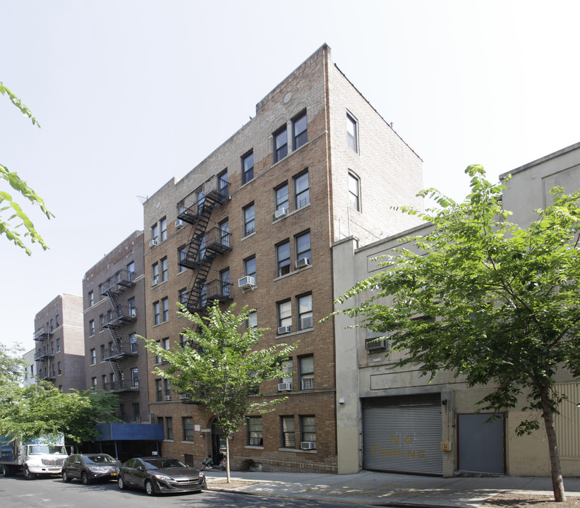 625-627 W 152nd St in New York, NY - Building Photo