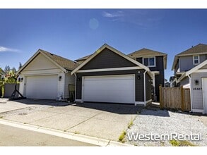 16591 25a Ave in Surrey, BC - Building Photo - Building Photo