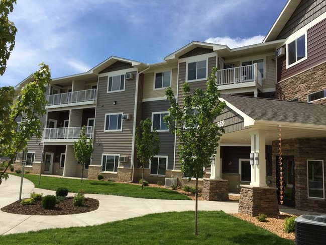 Victory Court Apartments photo'