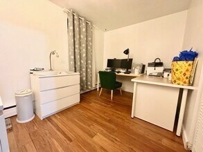 10 Juniper St, Unit 46 in Brookline, MA - Building Photo - Building Photo