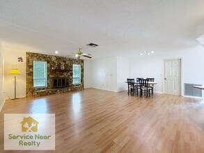 3402 Country Woods Ct in Lutz, FL - Building Photo - Building Photo