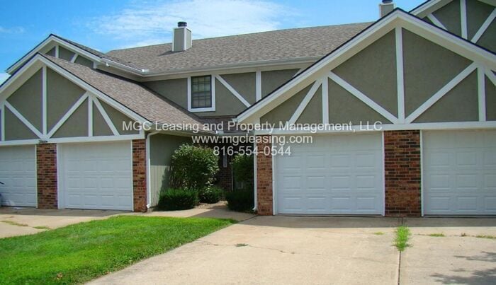 3567 NE Independence Ave in Lee's Summit, MO - Building Photo