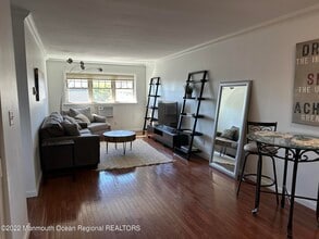 304 4th Ave in Asbury Park, NJ - Building Photo - Building Photo