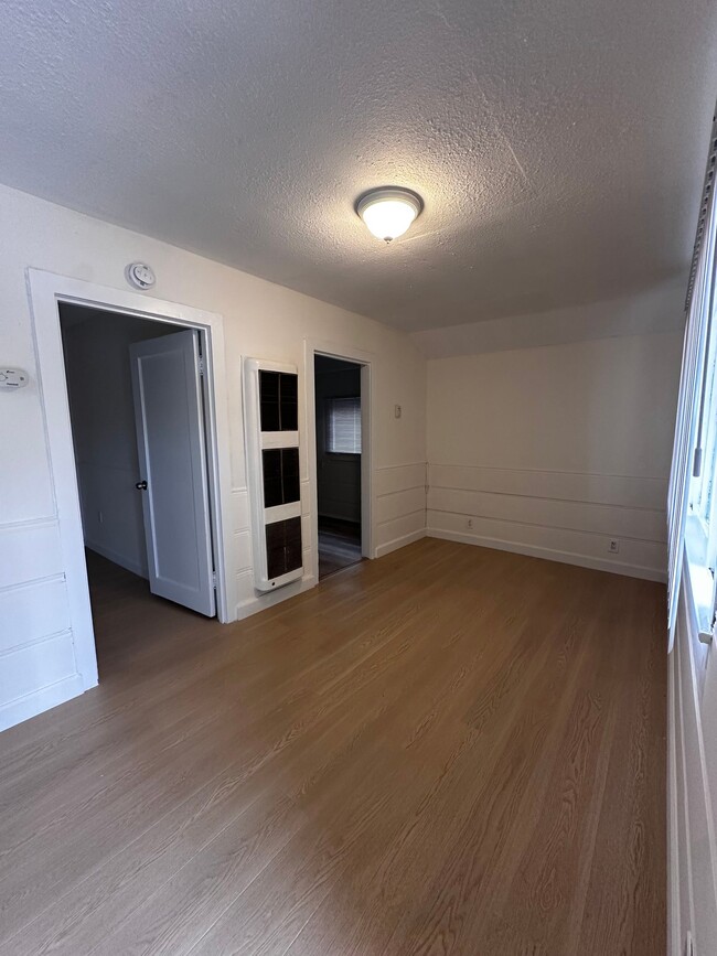 722 S Magnolia Ave in Monrovia, CA - Building Photo - Building Photo