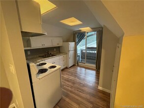 22 Ingraham St in Bristol, CT - Building Photo - Building Photo