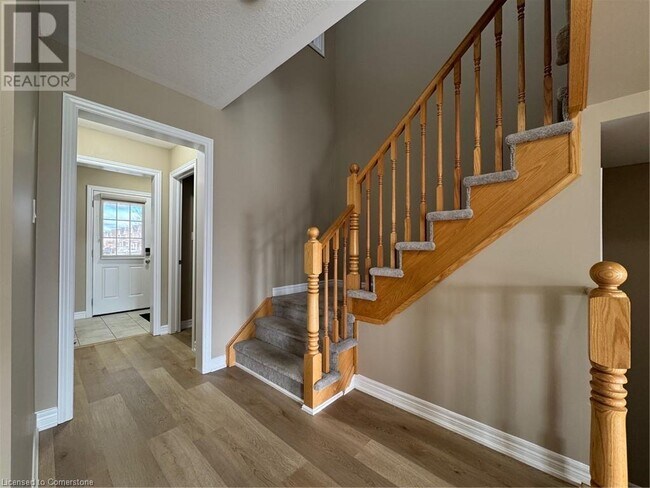 61 Duckworth Rd in Cambridge, ON - Building Photo - Building Photo