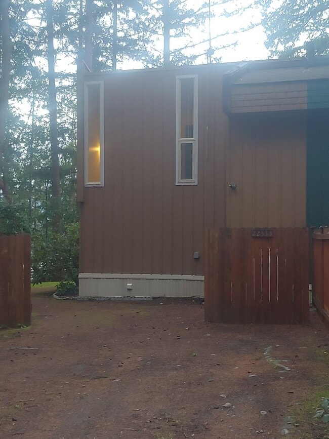 property at 22333 Overlake Loop SE