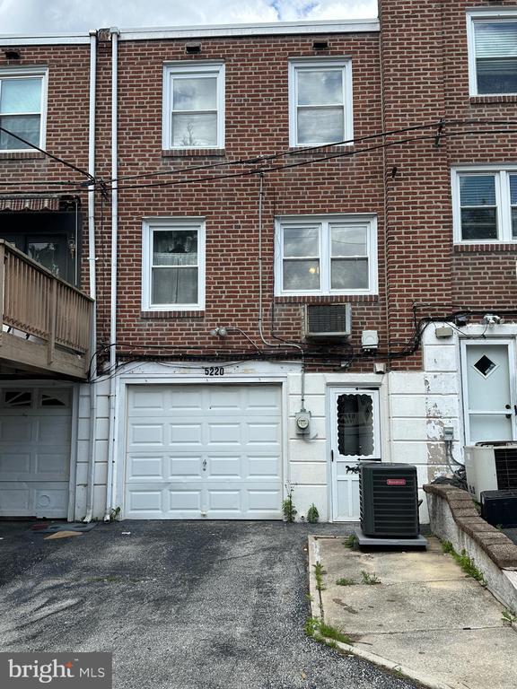 5220 Fairhaven Rd