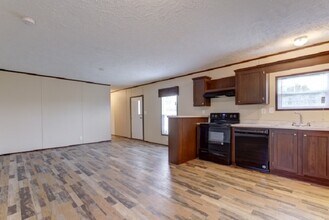 31 Luart Dr in Lillington, NC - Building Photo - Building Photo