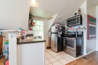 2404 Thornton Rd in Austin, TX - Building Photo - Building Photo