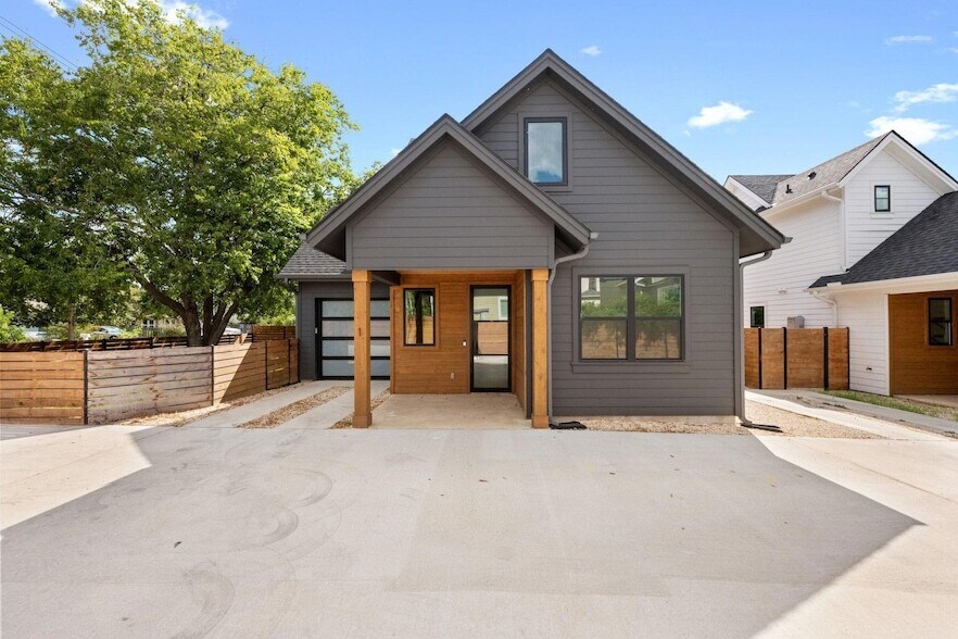 7706 Watson St in Austin, TX - Building Photo