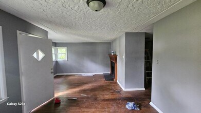 1706 Costello Dr in Anderson, IN - Building Photo - Building Photo