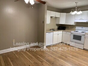 206 Elks Cove in Lafayette, LA - Building Photo - Building Photo