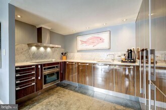 3210 Grace St NW in Washington, DC - Building Photo - Building Photo