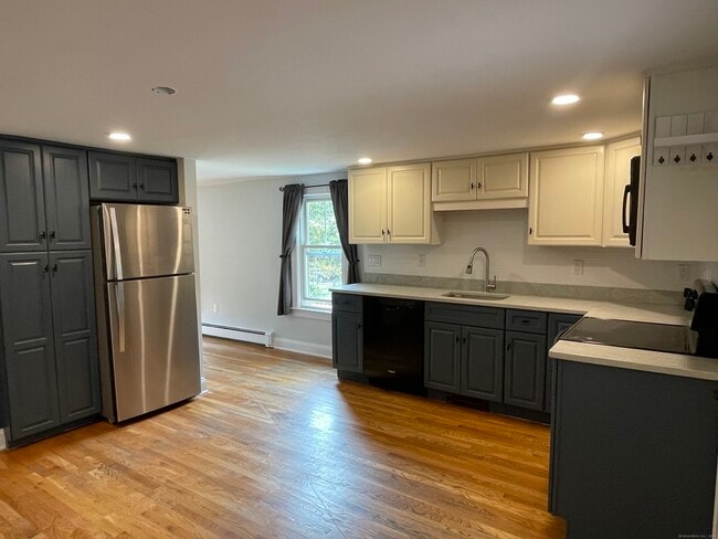 68 Maple Ave