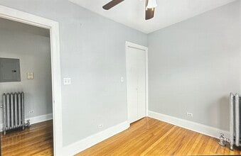 7742 N Ashland Ave, Unit 1A in Chicago, IL - Building Photo - Building Photo
