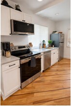 585 Shirley St in Winthrop, MA - Building Photo - Building Photo