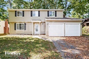 815 Mcdonell Dr in Columbus, OH - Building Photo