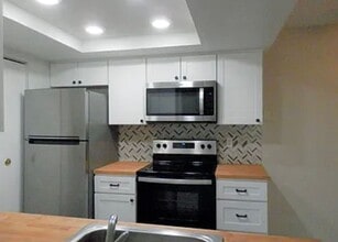 7680 Bluestone Dr in Reno, NV - Building Photo - Building Photo