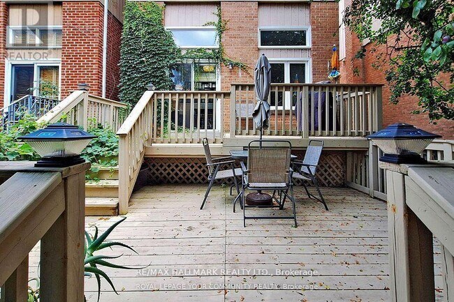 56 Carnival Ct in Toronto, ON - Building Photo - Building Photo