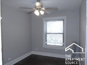 3600 W Sunnyside Ave, Unit 1 in Chicago, IL - Foto de edificio - Building Photo