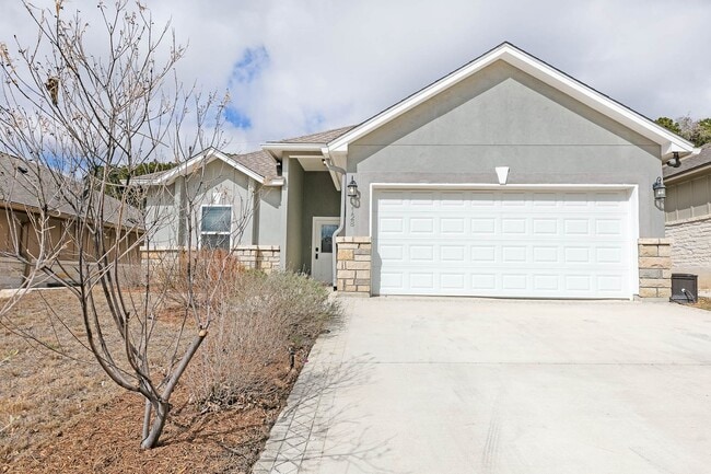 property at 1128 Norfolk Ln