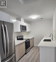3370 Stella Crescent in Windsor, ON - Building Photo - Building Photo