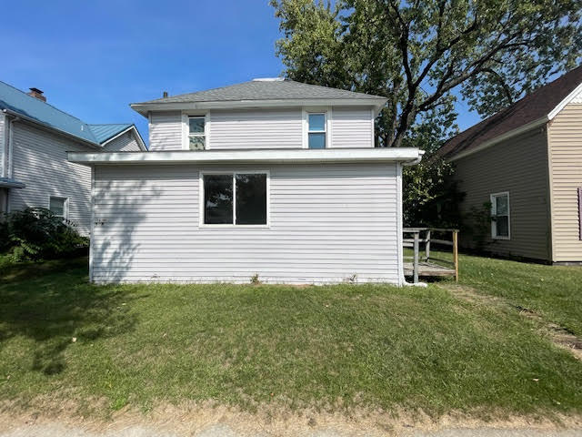 144 W Broadway St in Mishawaka, IN - Building Photo