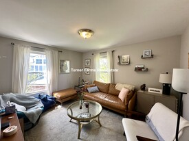 344 Putnam Ave, Unit 3 in Cambridge, MA - Building Photo