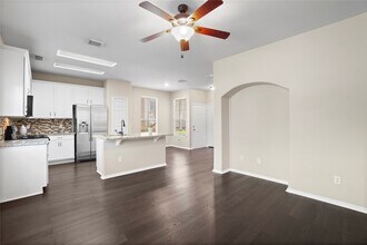 15 Blue Creek Pl in Spring, TX - Building Photo - Building Photo