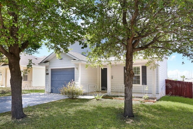 11307 Camp Creek Trail in San Antonio, TX - Building Photo - Building Photo