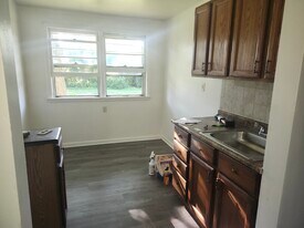 218 Ward Rd, Unit 218 ward in North Tonawanda, NY - Building Photo