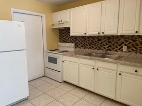 914 4th St in West Palm Beach, FL - Building Photo - Building Photo