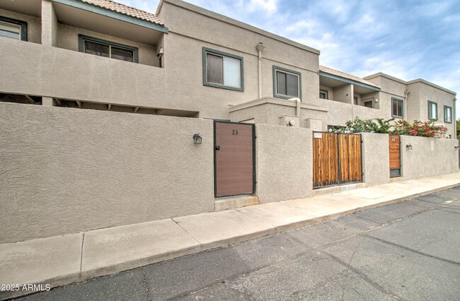2311 E Hartford Ave in Phoenix, AZ - Building Photo - Building Photo