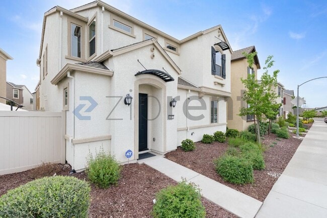 9287 Mystic Lake Alley in Sacramento, CA - Building Photo - Building Photo