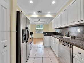 858 NW 170th Terrace in Pembroke Pines, FL - Building Photo - Building Photo